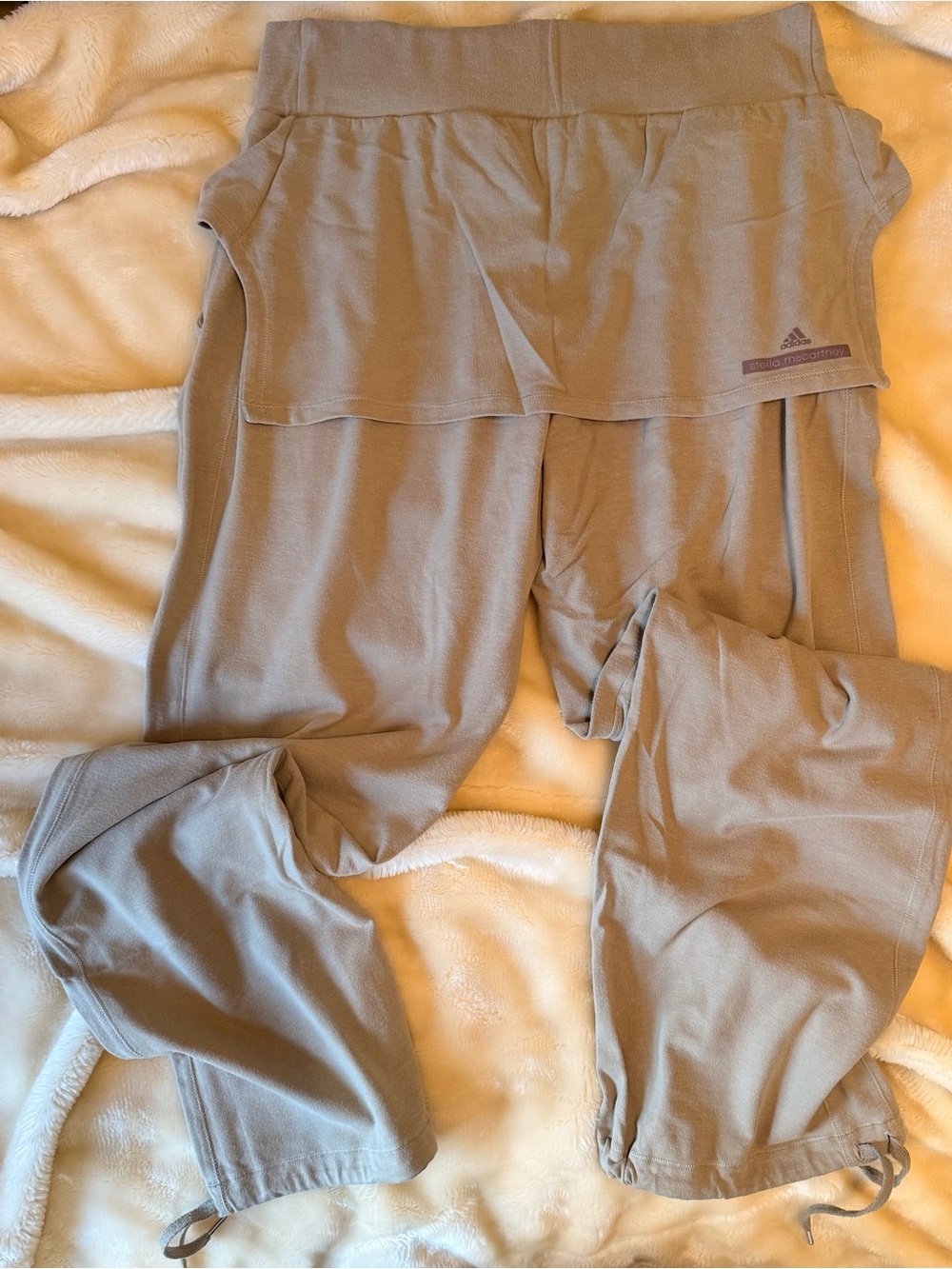 Adidas by Stella McCartney Collection of Tops & Pants (5 pieces) - Picture 14 of 15